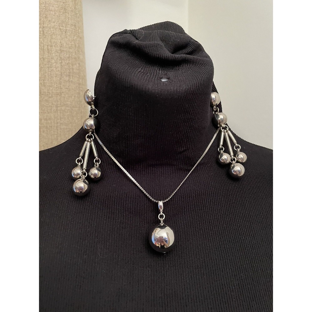 Vintage silver Tone metal ball Necklace 8" NAPIER pierced pair Earrings Unmarked